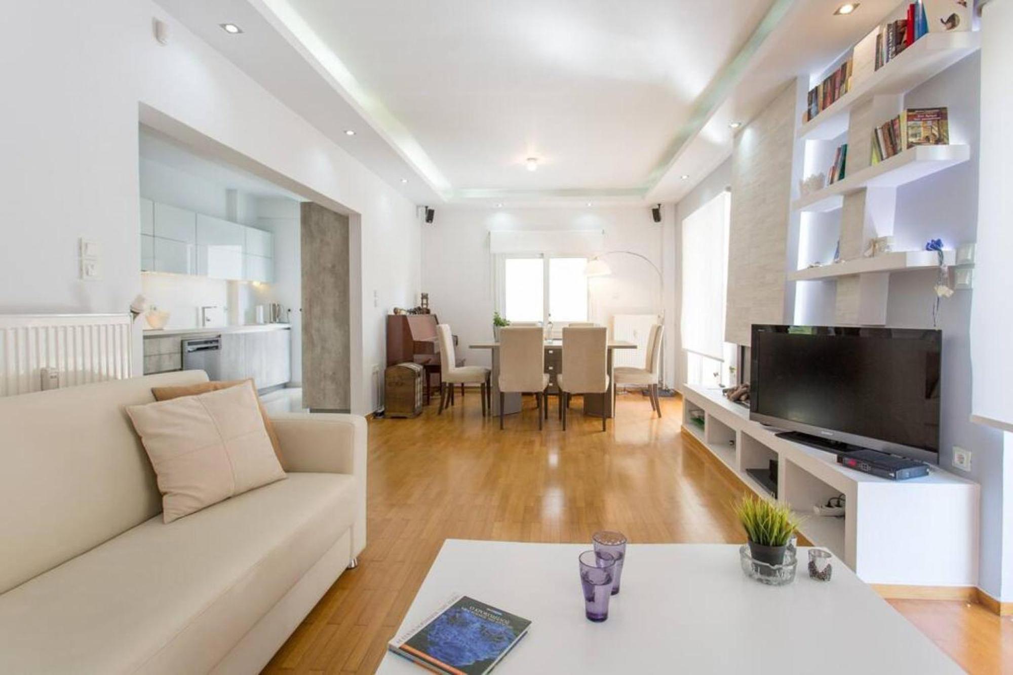 Appartement One Block From The Sea Family House At Floisvos à Athènes Extérieur photo