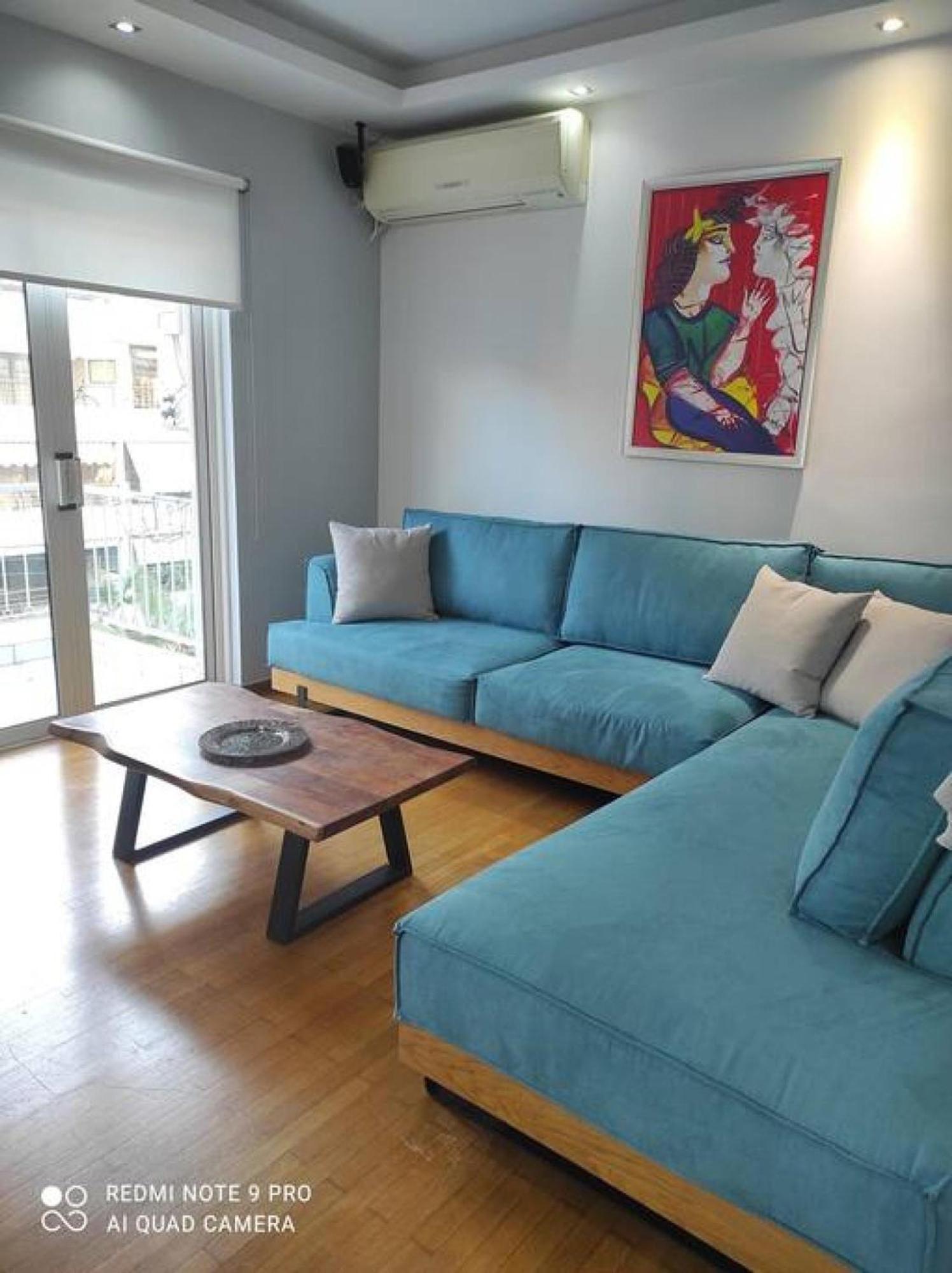Appartement One Block From The Sea Family House At Floisvos à Athènes Extérieur photo